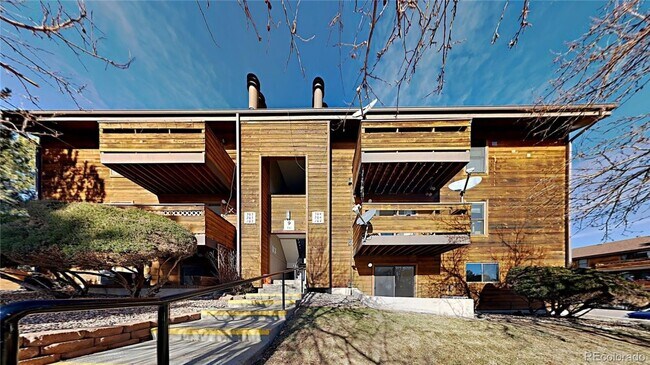Building Photo - 2BR 2 Bed Condo in Green Mountain - Denver Area