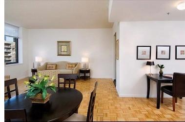 Building Photo - 505 W 54th St