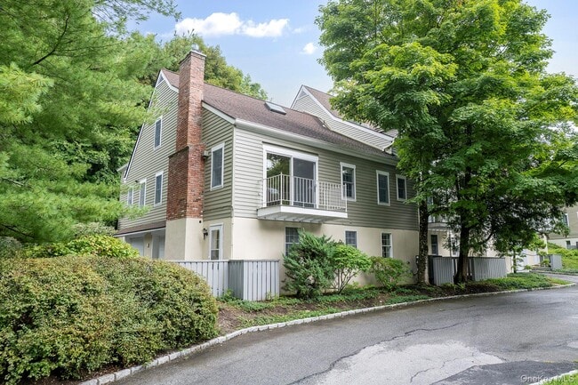Building Photo - 24 Millbrook Hollow Ln