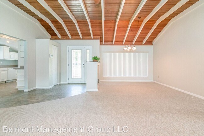 Building Photo - 1736 Fairview Shores Dr