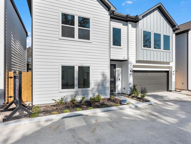 Foto del edificio - 2607 Huntington Creek Ln