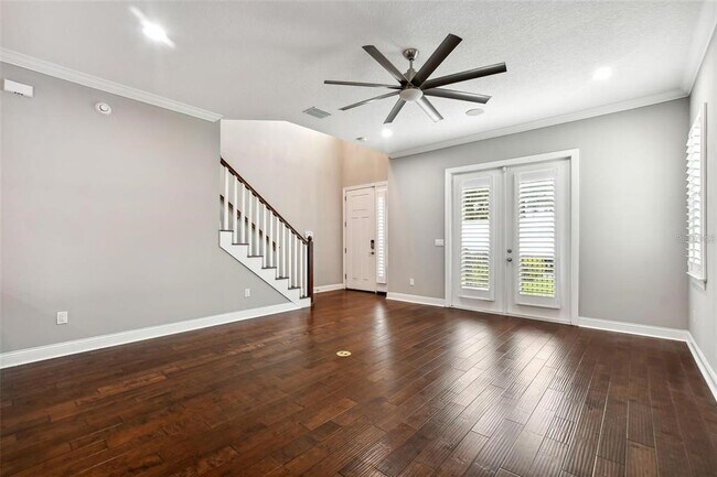 Building Photo - 403 S Melville Ave