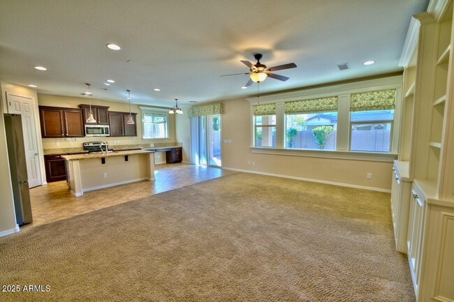 Building Photo - 3961 E Palo Verde St