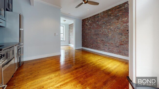 Foto del edificio - 432 E 13th St