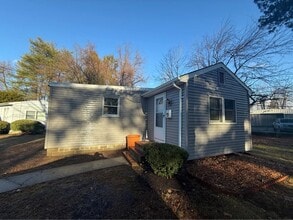 Building Photo - 305 Smithtown Blvd