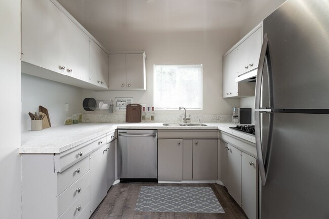 Building Photo - 5014 Chaparral Way