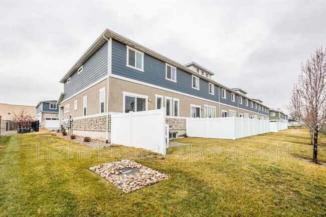 Foto del edificio - 12509 S Shadow Bnd Ln