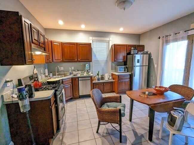 Foto del edificio - 634 Dorchester Ave