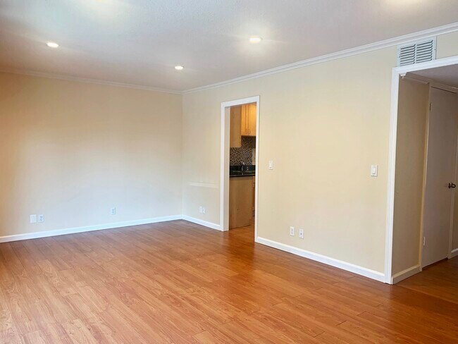 Foto del edificio - 874 Stonegate Dr