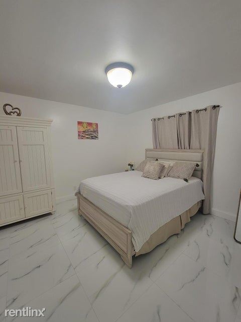 Building Photo - 3 br, 2 bath House - 1209 Worthington St A...