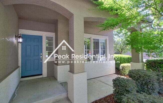 Foto del edificio - 3 br, 3 bath House - 5683 Ambassador Drive