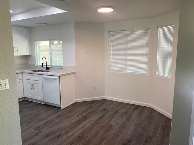 Foto del edificio - 1615 Windermere Ct