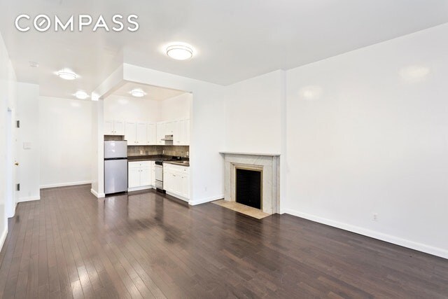 Foto del edificio - 28 W 11th St