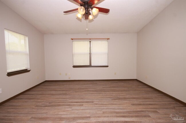 Building Photo - 1594 Sunny Ridge Ln