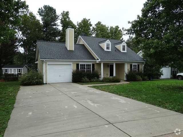 Building Photo - 306 Cedarcroft Dr