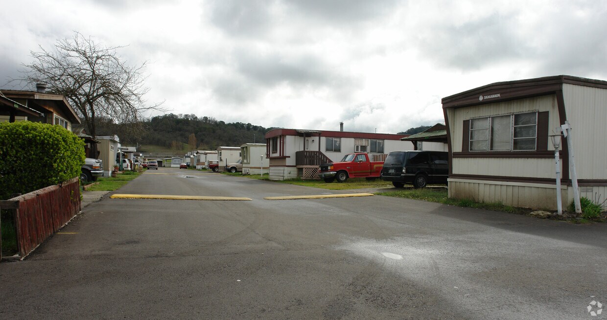 Primary Photo - Western Star Mobile Estates
