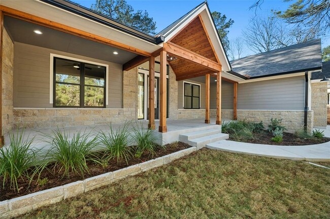 Building Photo - 319 Akaloa Dr