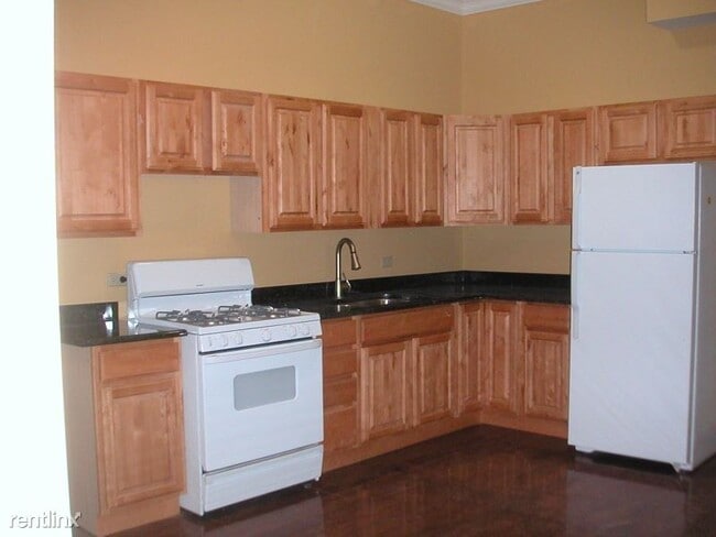 Building Photo - 3 br, 1 bath Apartment - 1752 W 35th St