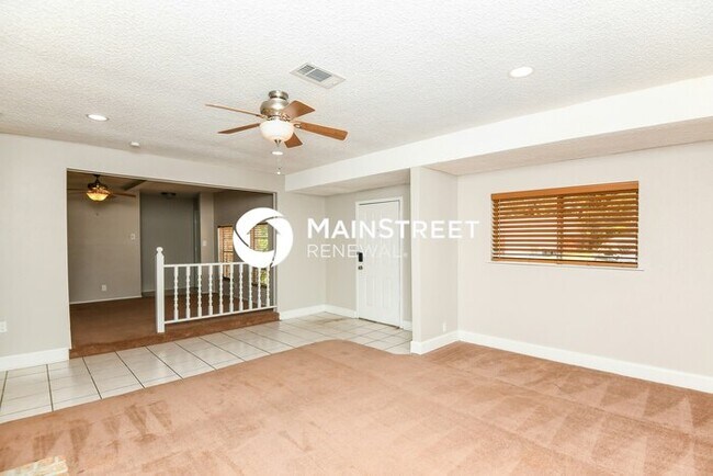 Foto del edificio - 3 Bedroom Pet-Friendly Home in Grapevine, TX with Main Street Renewal