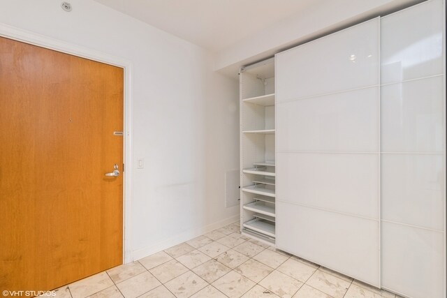 Foto del edificio - 100 E 14th St