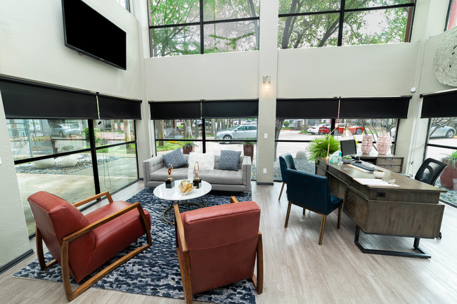 Lofts On Hulen