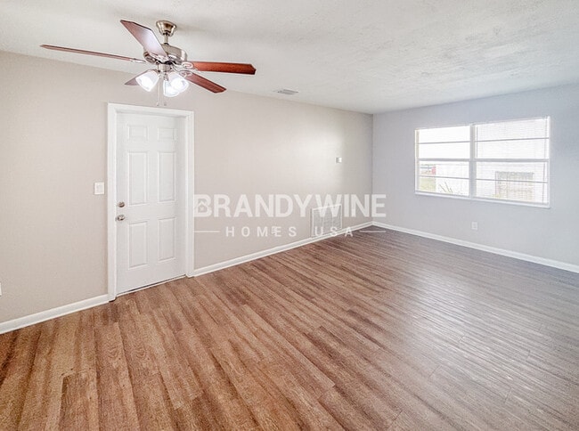 Building Photo - 318 Terrace Dr