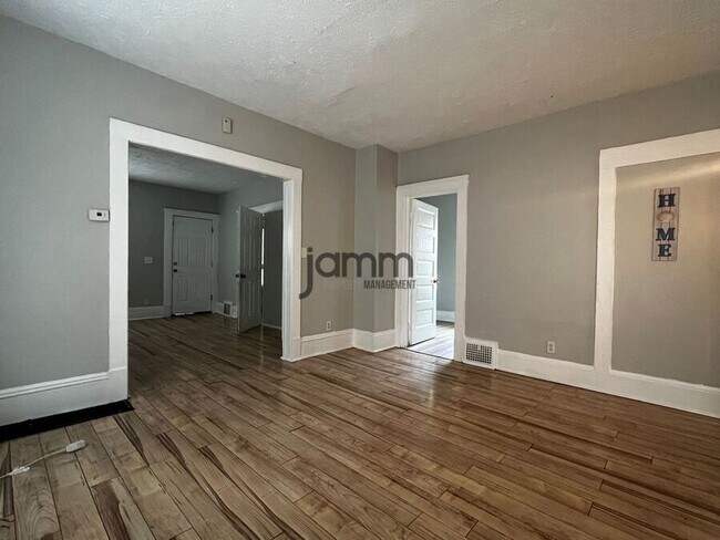 Foto del edificio - 2602 Vega Ave