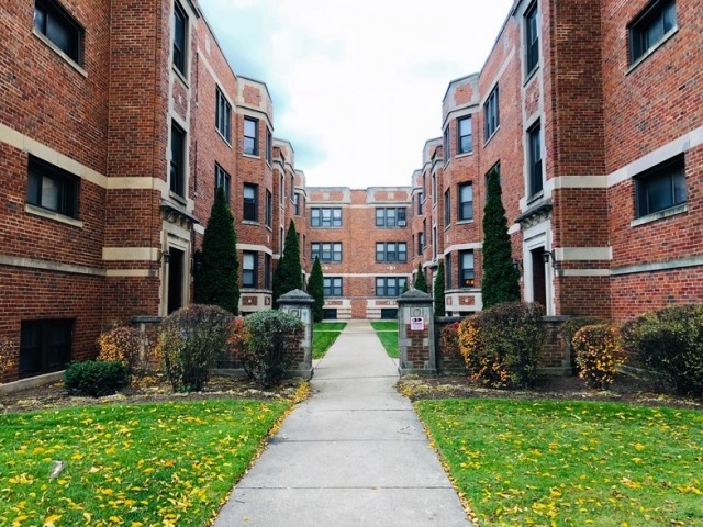 Primary Photo - 2121 Ridge Ave