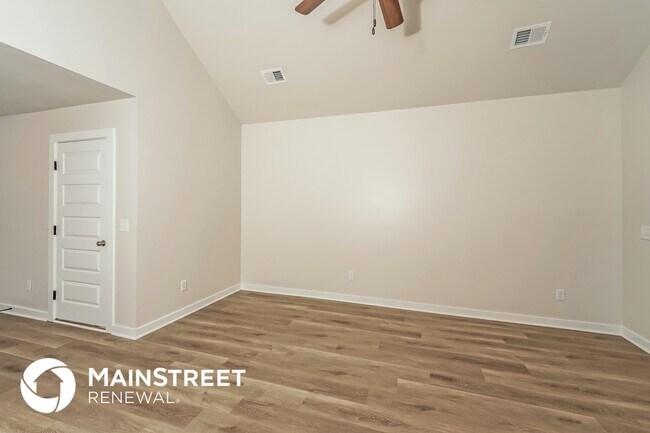 Building Photo - 70 Deer Creek Dr
