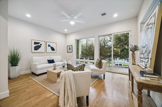 Foto del edificio - 2715 St Emanuel St