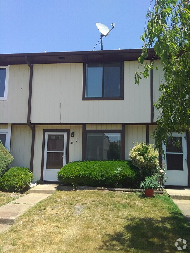 Sylvan Glade Park Condominiums Apartments under 3,000 Brick, NJ 1