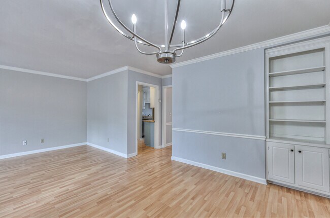 Foto del edificio - 621 Brentwood Pointe
