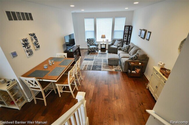 Foto del edificio - 3127 Chambers W