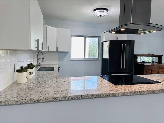 Foto del edificio - 850 SW 133rd Terrace
