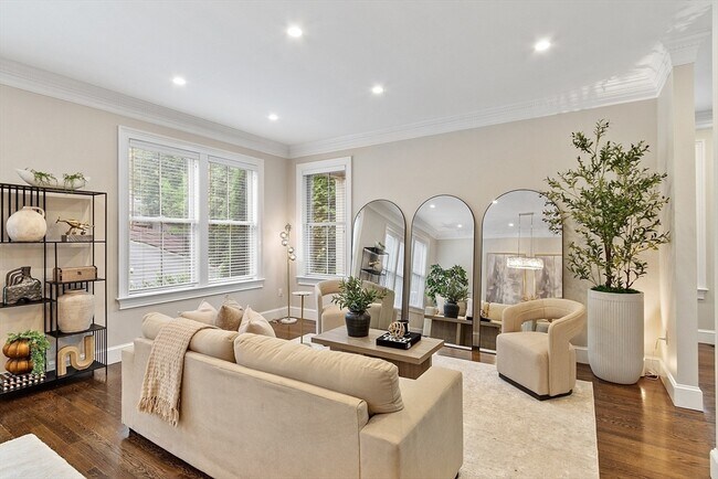 Foto del edificio - 33 Winthrop Rd