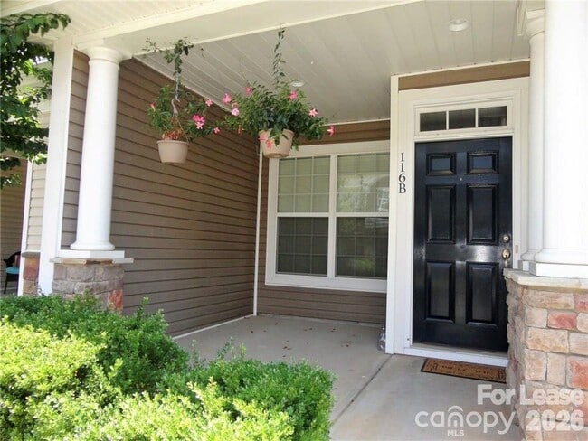 Foto del edificio - 116 Morning Mist Ln