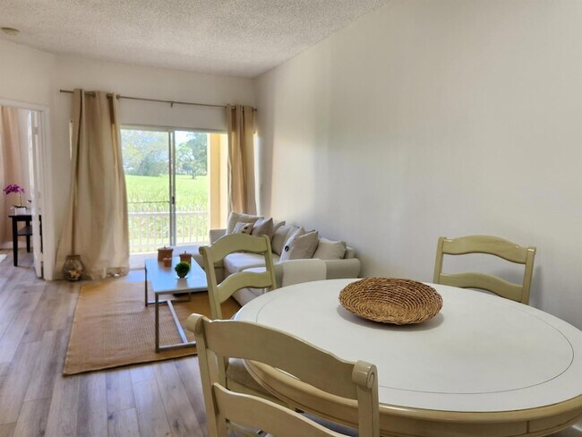 Foto del edificio - 2060 Greenview Shores Blvd
