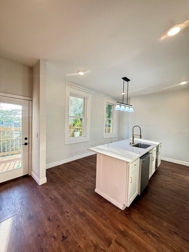 Foto del edificio - 39 E Clifton Ave