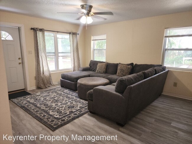 Building Photo - 4 br, 2 bath House - 2563 Community Rd