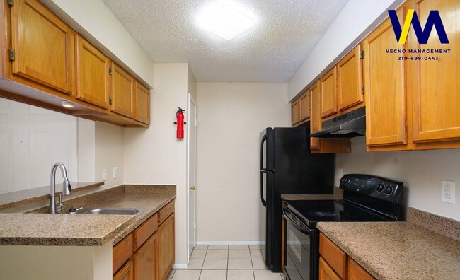 Building Photo - 3616 Fairmeadows St