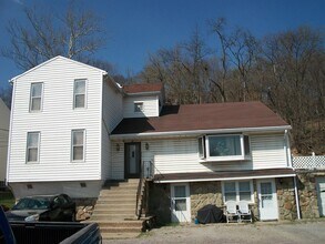 Building Photo - 131 Court St