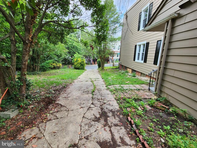 Foto del edificio - 1395 Morris Rd SE