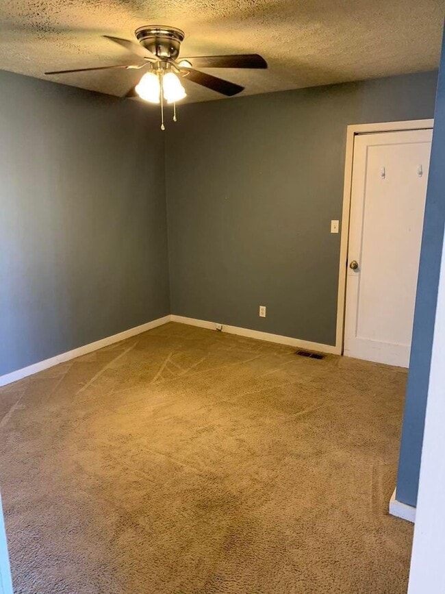 Building Photo - 918 W Louisiana St