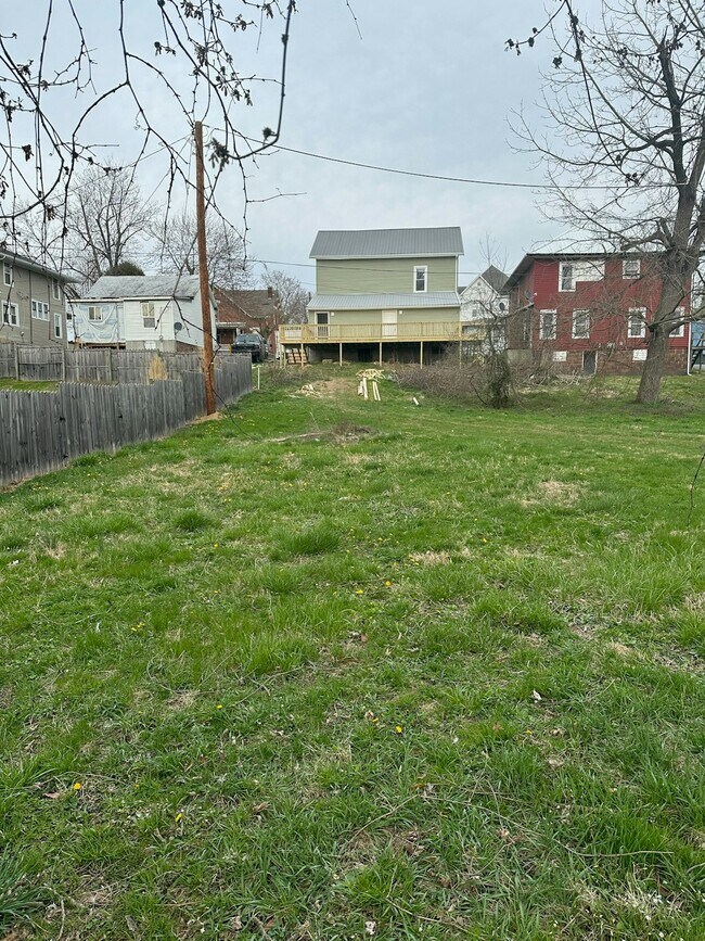 Foto del edificio - 225 N 6th St