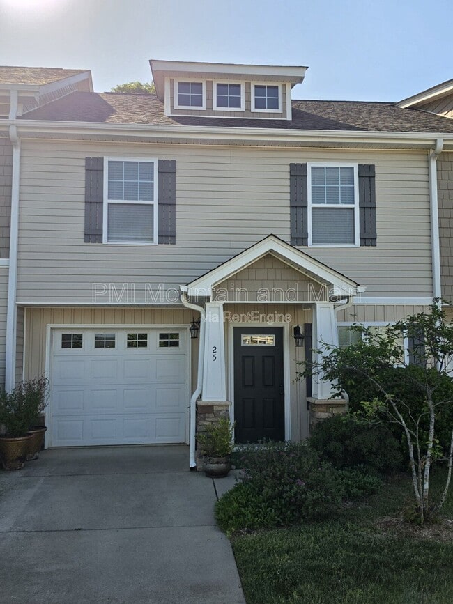 Building Photo - 25 Barnett Shoals Dr