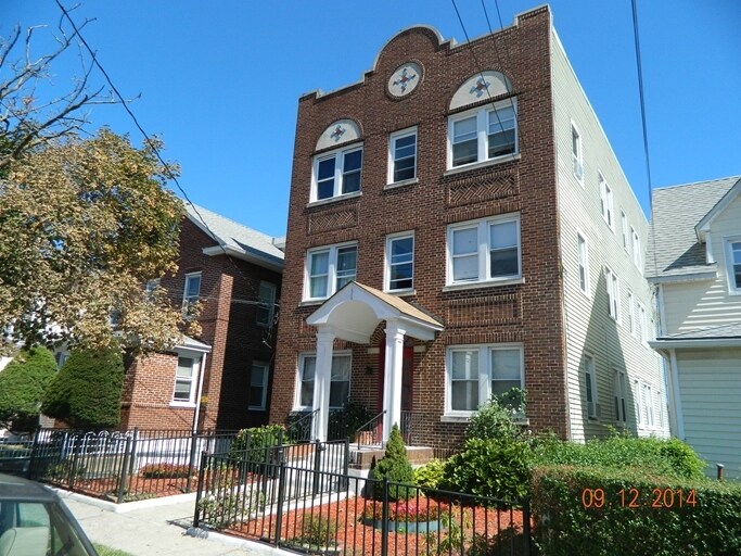Foto principal - Drake Avenue Apartments