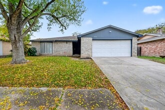 Building Photo - 10510 Overview Dr