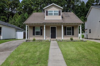 Building Photo - 18 Ristona Dr