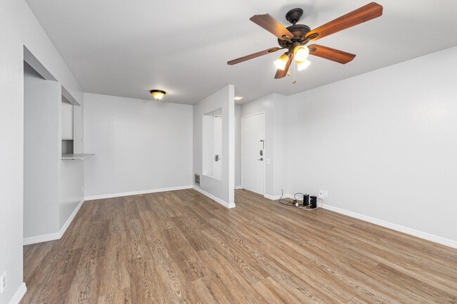 Building Photo - 1341 Caminito Gabaldon