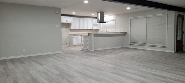 Building Photo - 4000 County Rd 833